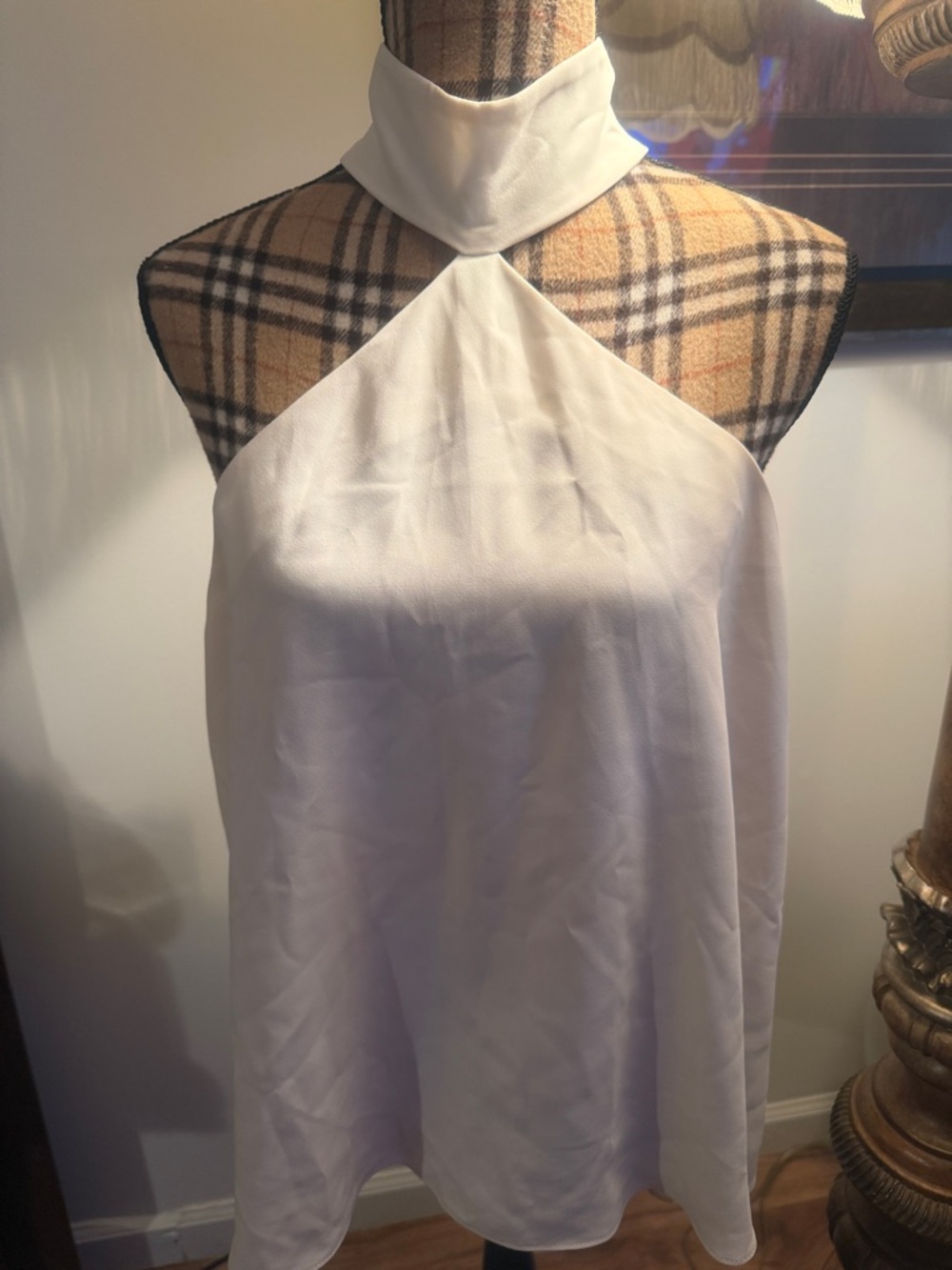 Amanda UpRichard White Halter Neck Sleeveless Top
